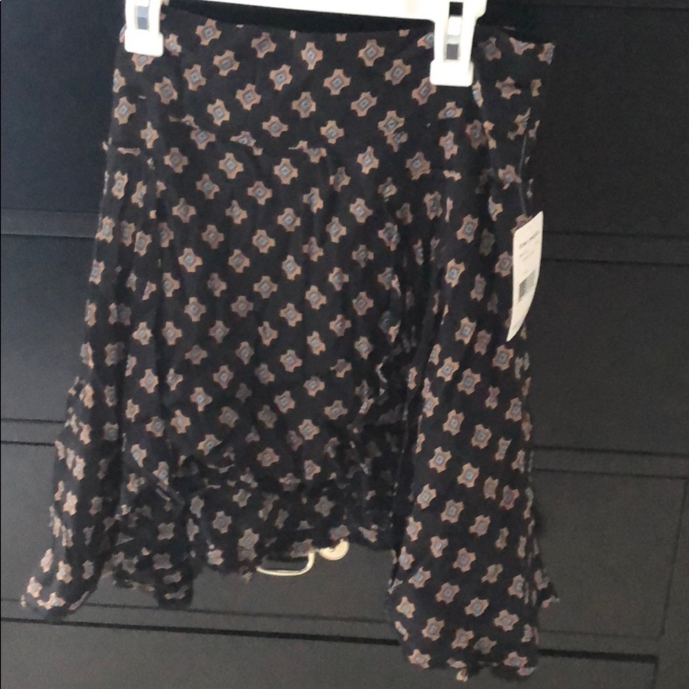 NWT Free People skirt. Size 6.